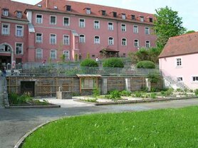 Mittelalterlicher Kräutergarten